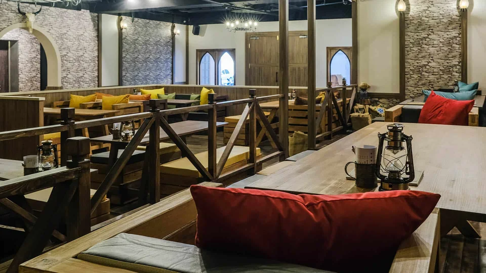 神不在場冒險者公會 台中中區 主題餐酒館、桌遊酒吧店家實拍照片