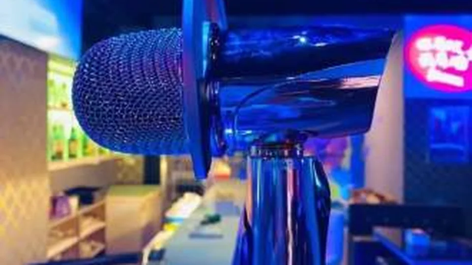 More 時尚音樂酒吧 台中中區 音樂酒吧、深夜酒吧店家實拍照片